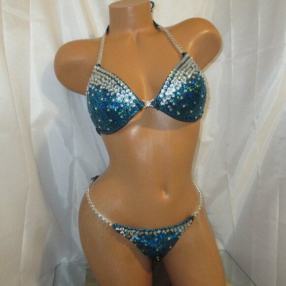 NPC COMPETITION BIKINI POSING SUIT TEAL HOLOGRAM CUP brand new never worn - Picture 4 of 4
